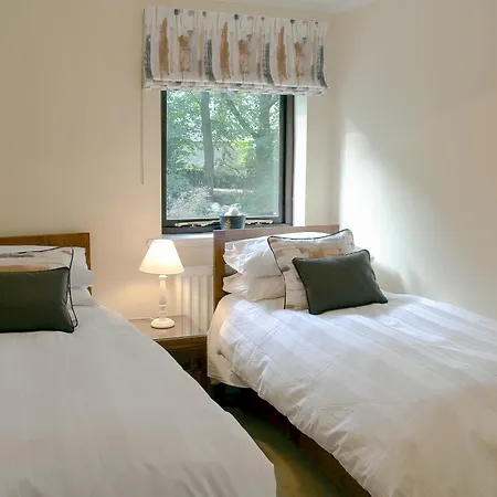 Tottle Bank * אמבלסייד